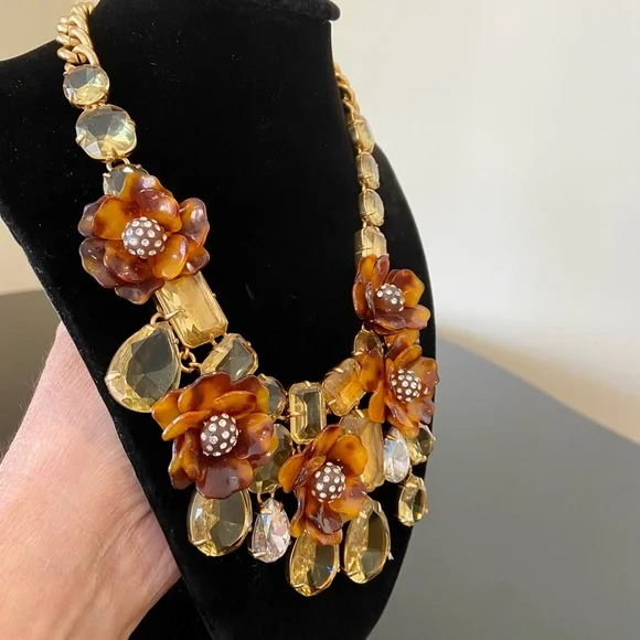 NWT preppy luxury J. Crew flower crystal and tortoise statement necklace